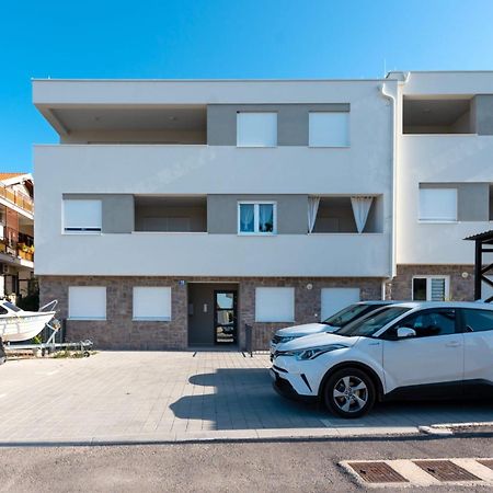 Apartment Apartman Mia Brodarica  Εξωτερικό φωτογραφία